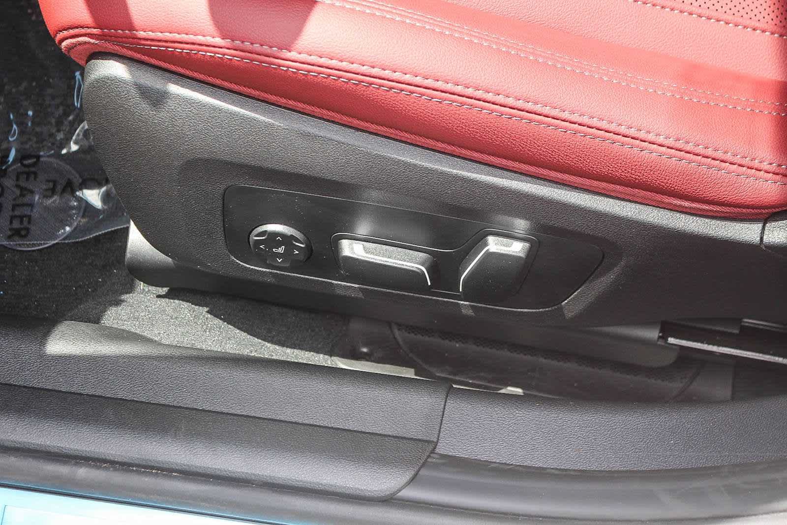 New 2026 BMW 330i Sedan w/ M Sport Package RWD image 29