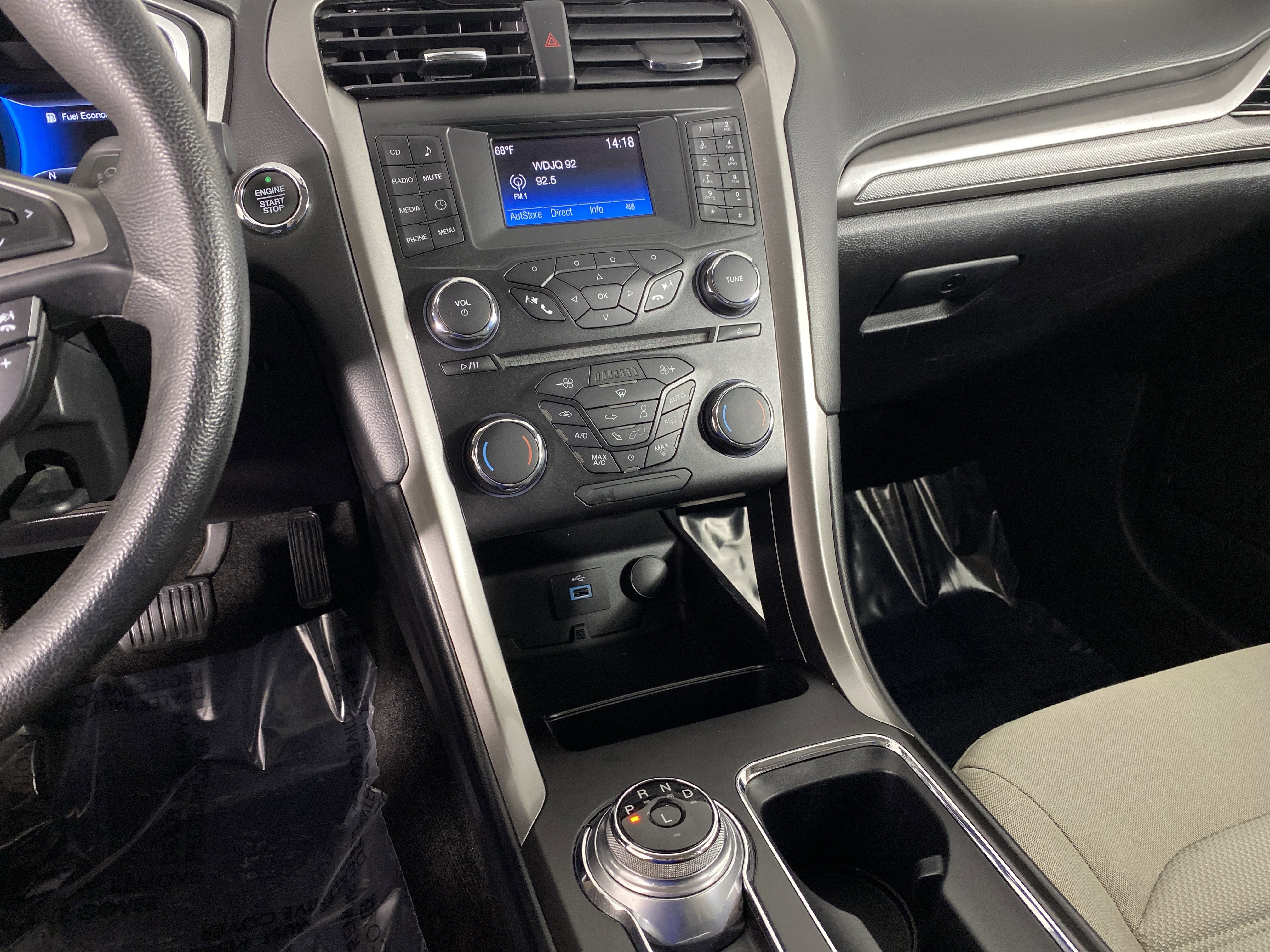 Used 2018 Ford Fusion S FWD image 24