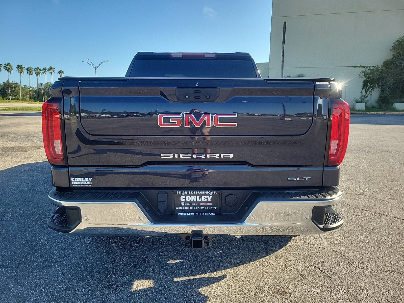 Certified 2022 GMC Sierra 1500 SLT w/ SLT Premium Package RWD image 7
