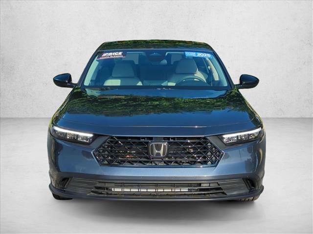 Certified 2025 Honda Accord SE image 3