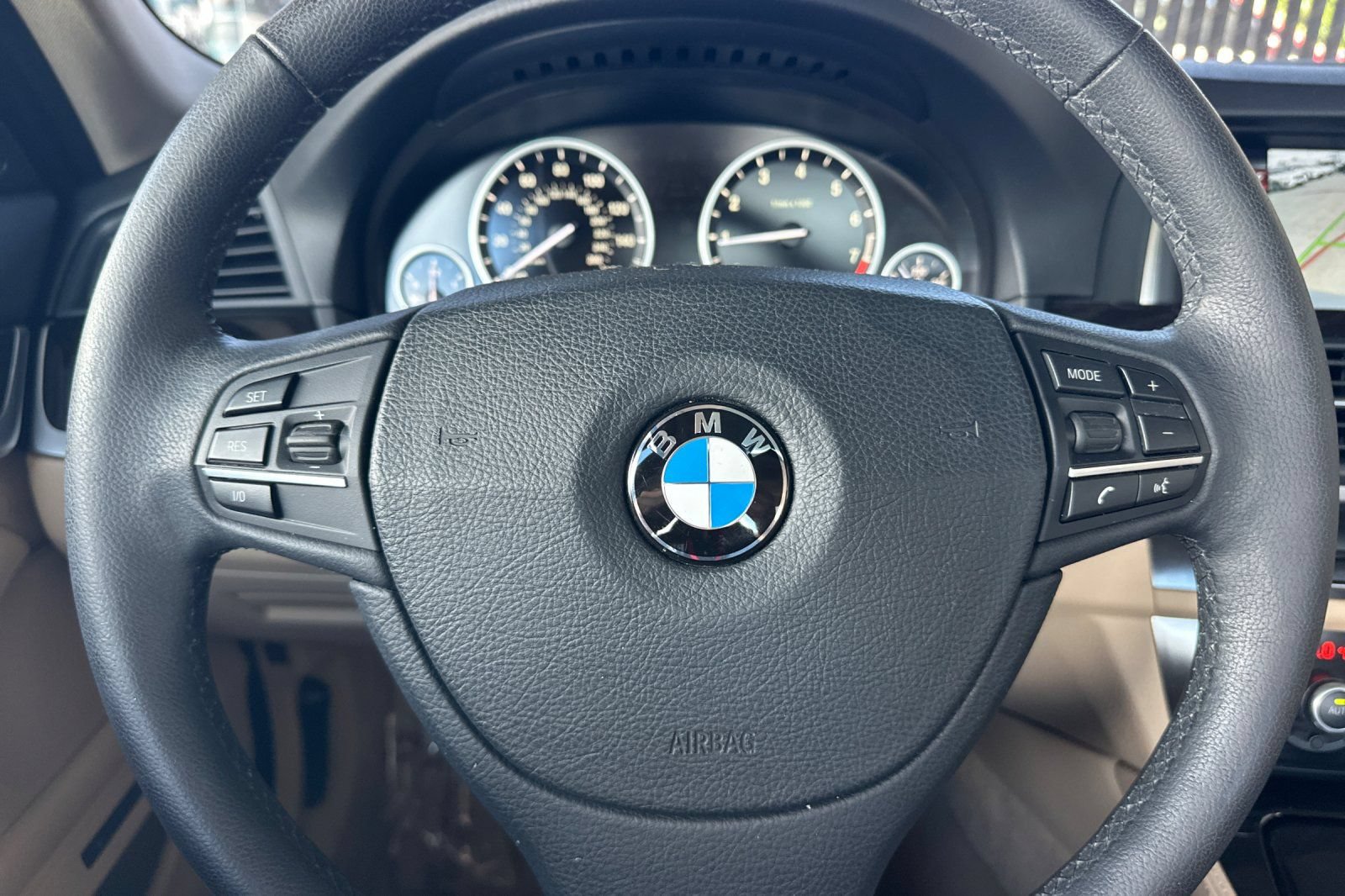 Used 2014 BMW 528i Sedan RWD image 24