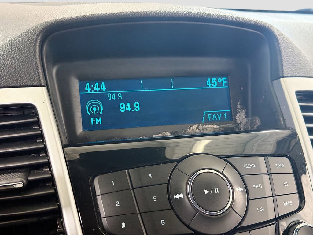 Used 2016 Chevrolet Cruze LS FWD image 15