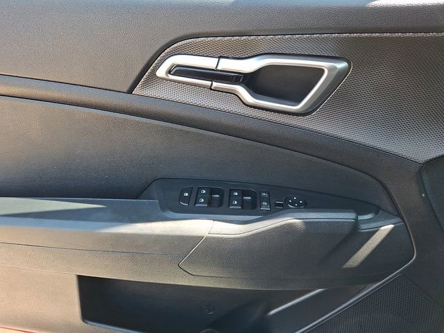 Certified 2023 Kia Sportage LX image 11