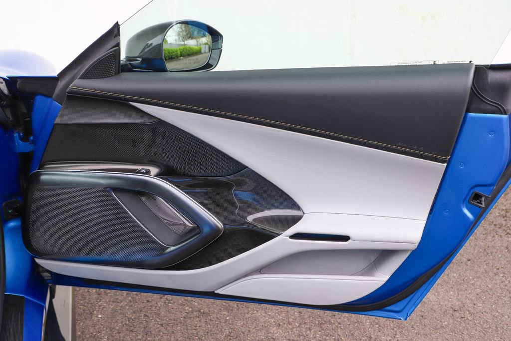 Certified 2025 Ferrari 12Cilindri RWD image 57