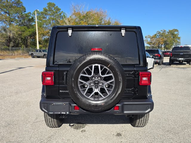 New 2026 Jeep Wrangler Unlimited Sahara AWD/4WD image 5