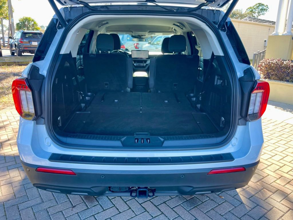 Used 2025 Ford Explorer Active image 5