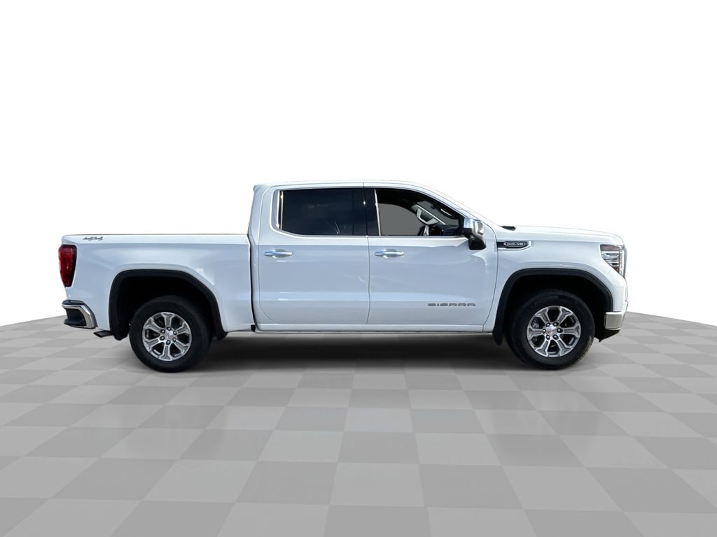 Used 2025 GMC Sierra 1500 SLT image 2