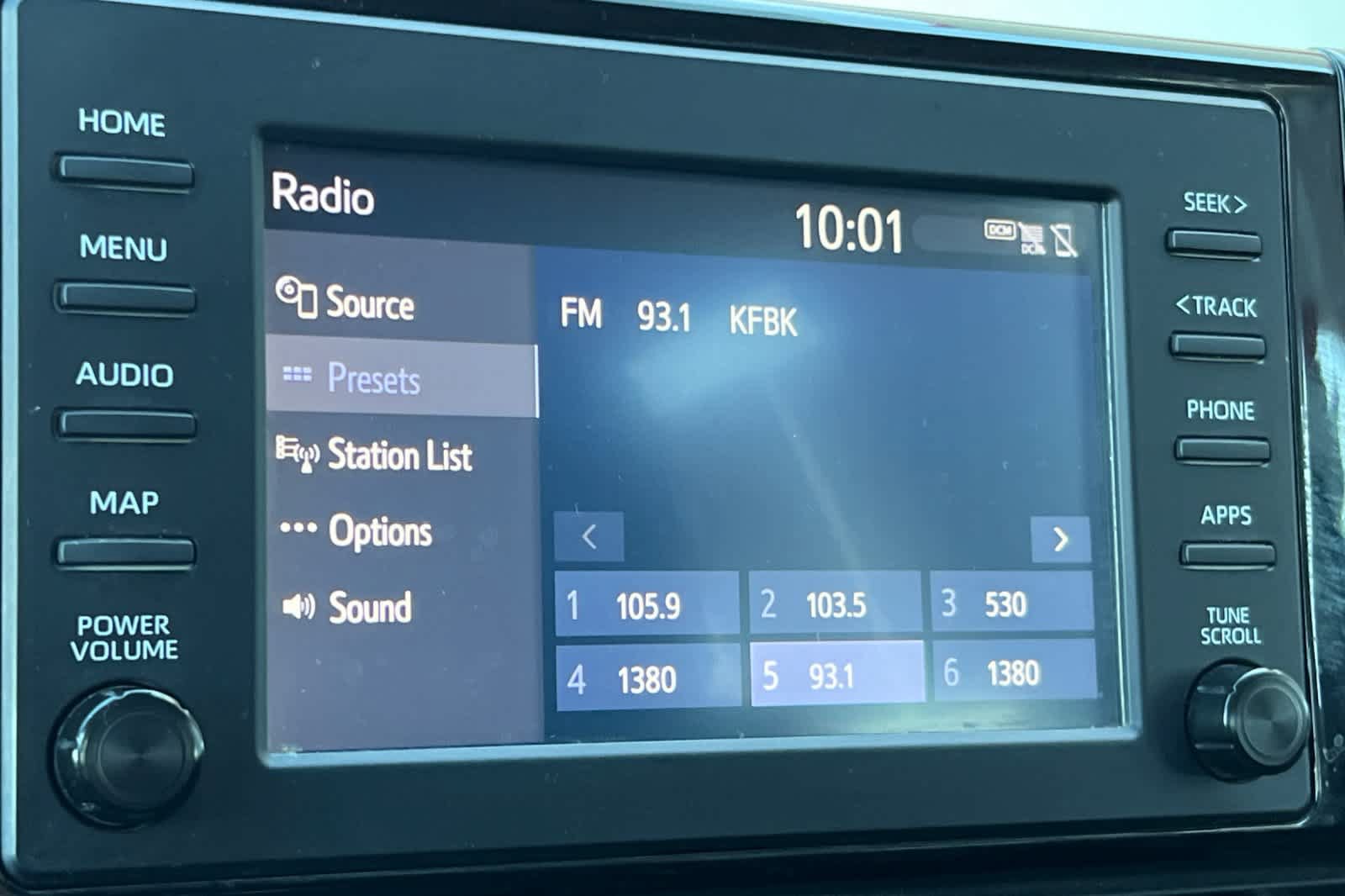 Used 2019 Toyota RAV4 LE FWD image 19