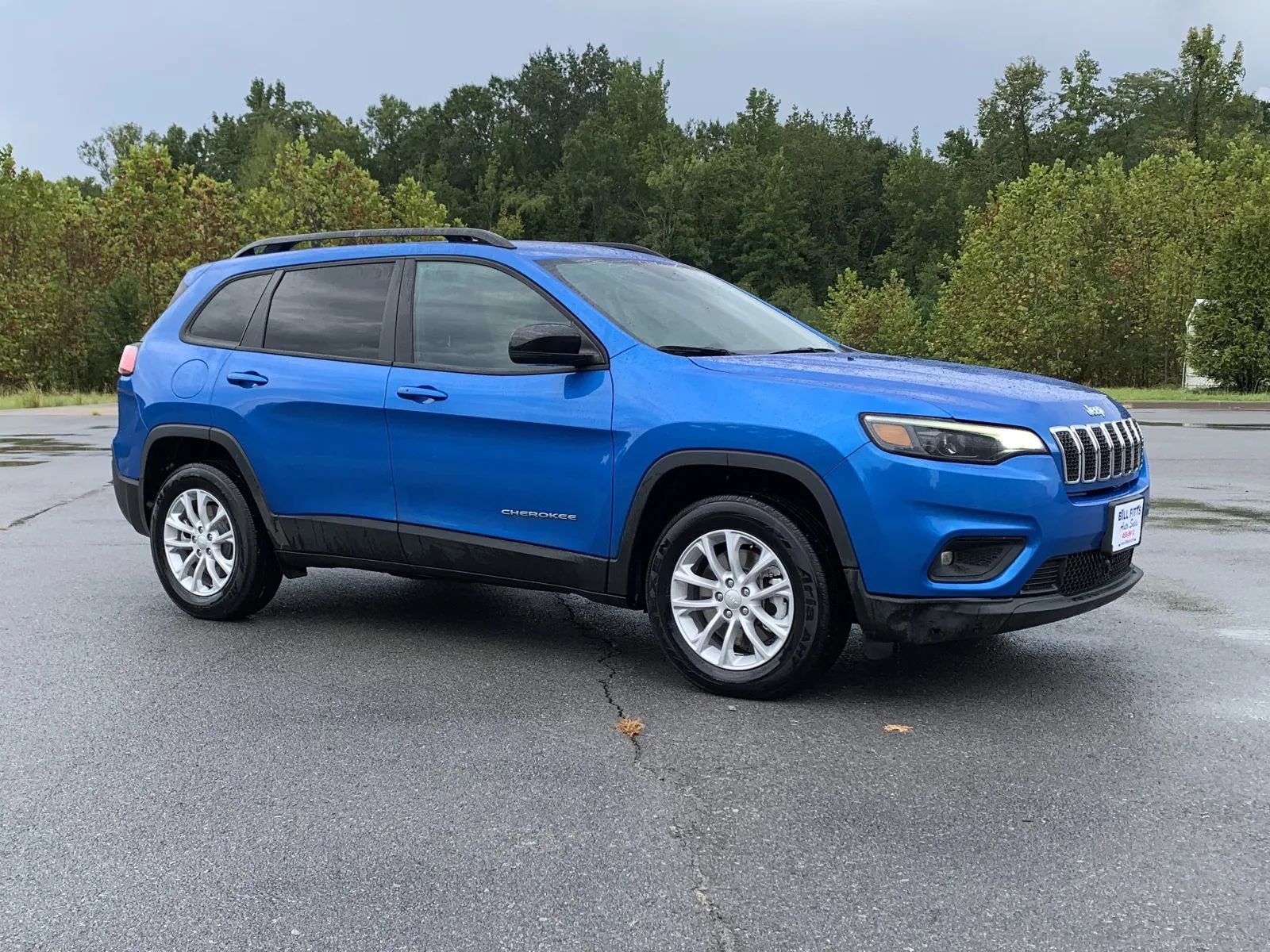 Used 2022 Jeep Cherokee Latitude Lux AWD/4WD image 1