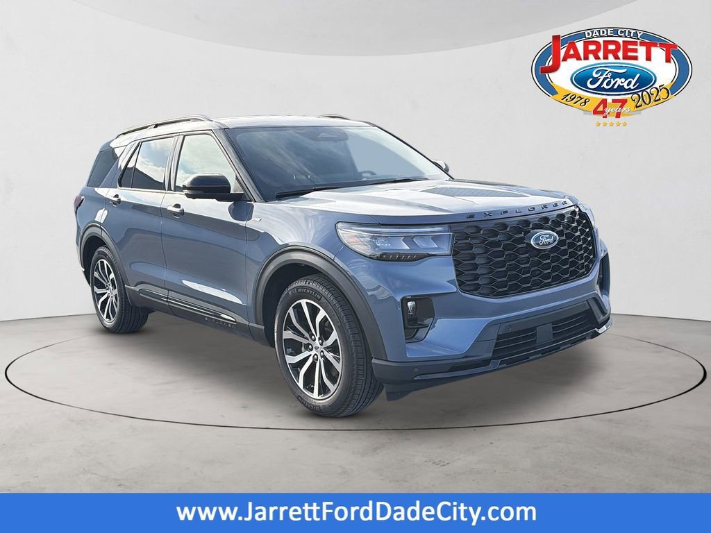 Certified 2025 Ford Explorer ST-Line w/ Premium Package image 1