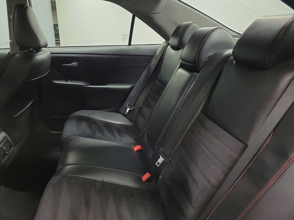 Used 2015 Toyota Camry XSE w/ Moonroof Package image 21