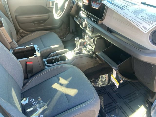 New 2026 Jeep Wrangler Unlimited Sport image 25