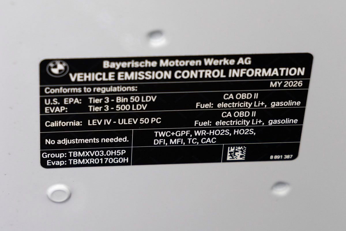 New 2026 BMW 550e xDrive w/ Executive Package AWD/4WD image 39