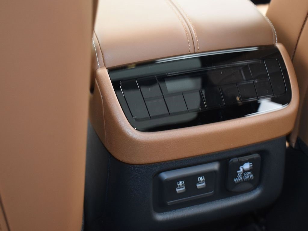 New 2026 INFINITI QX60 Autograph image 24