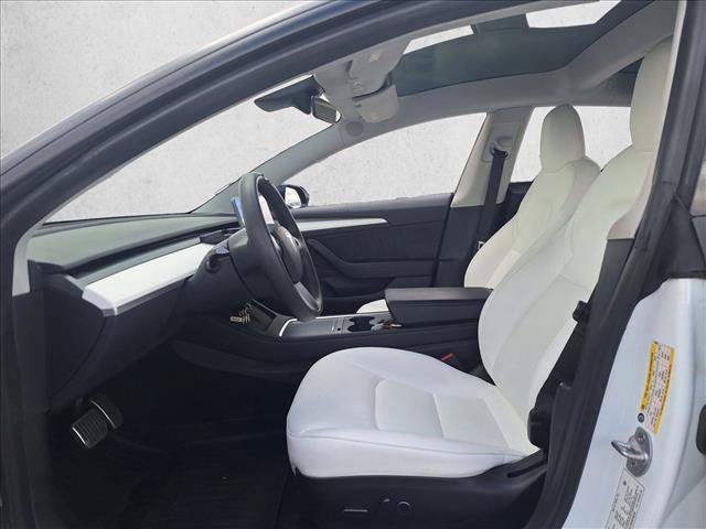 Used 2022 Tesla Model 3 image 10