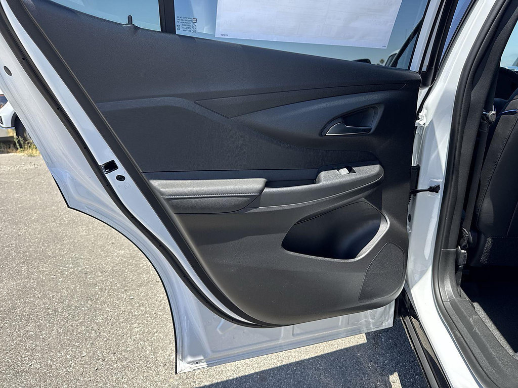 New 2026 Buick Envista Sport Touring FWD image 23