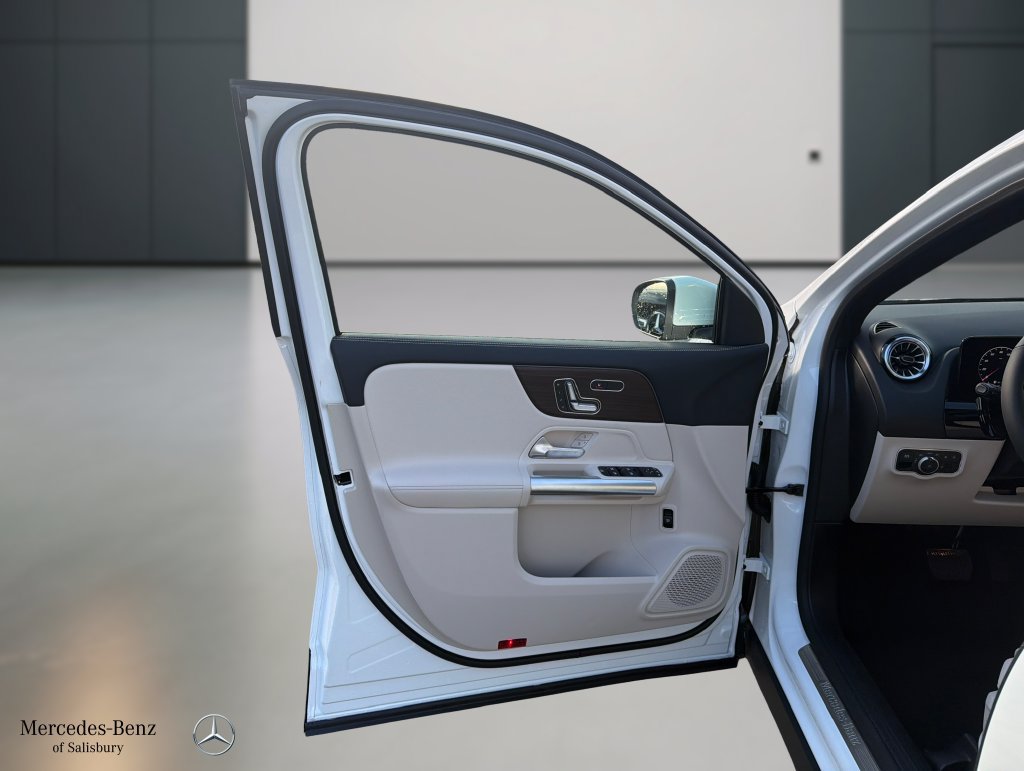 New 2026 Mercedes-Benz GLA 250 4MATIC image 13