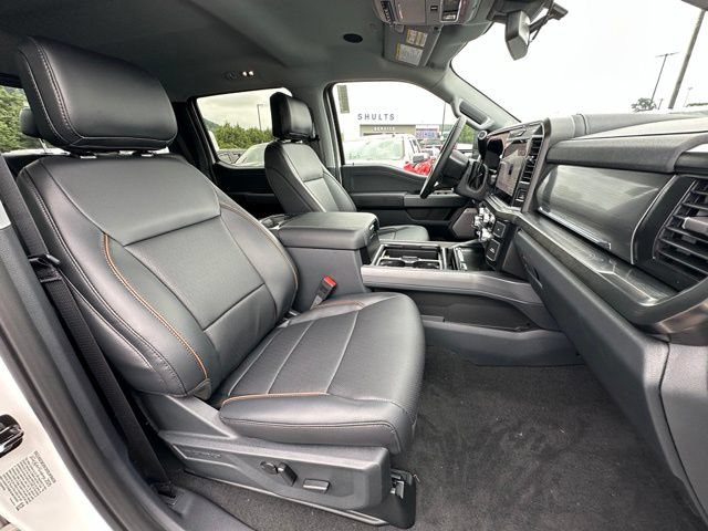 New 2026 Ford F250 Lariat w/ Black Appearance Package AWD/4WD image 26