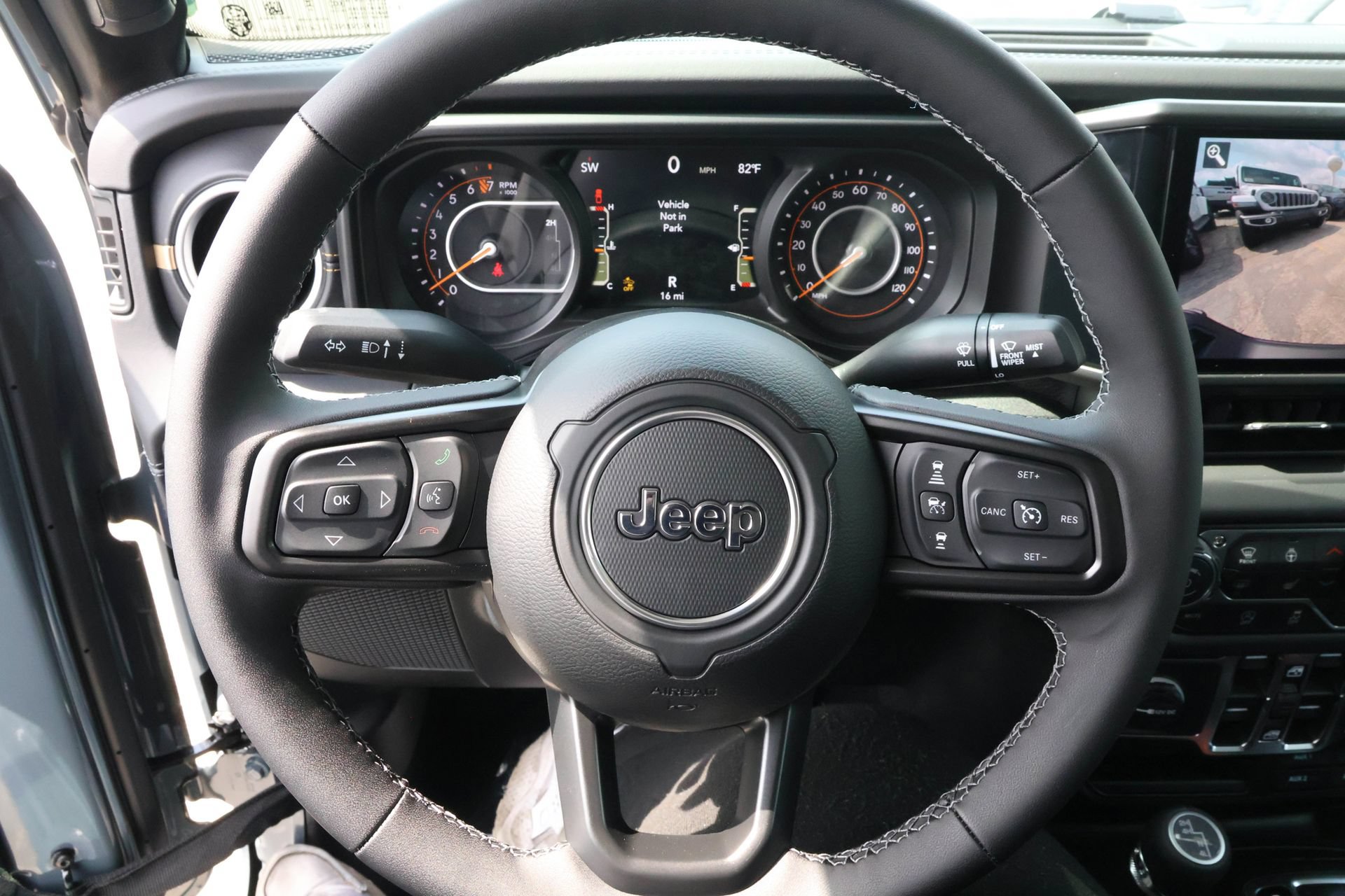 New 2026 Jeep Gladiator Sport AWD/4WD image 29