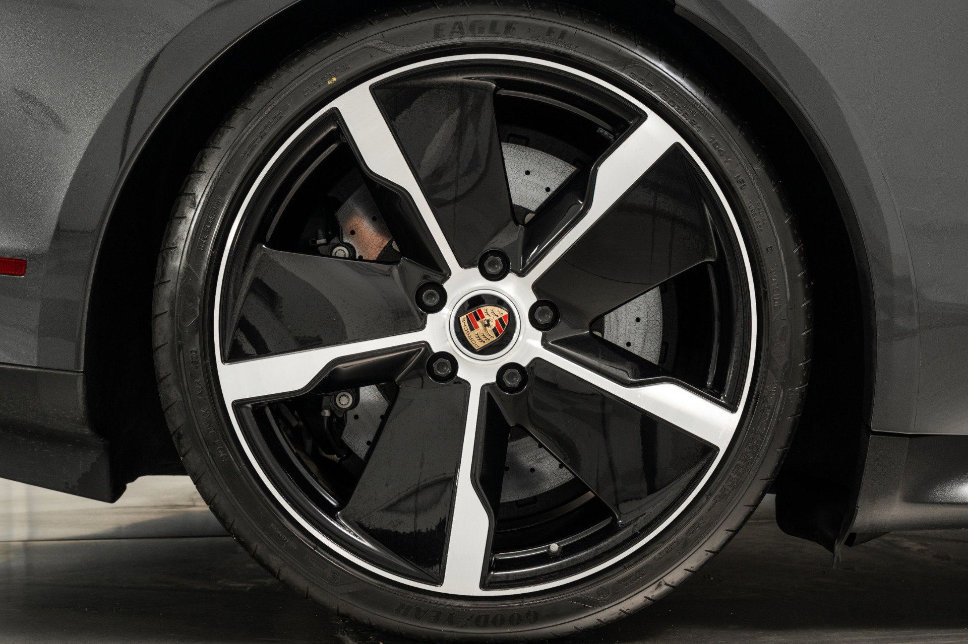 Used 2021 Porsche Taycan Turbo S AWD/4WD image 44