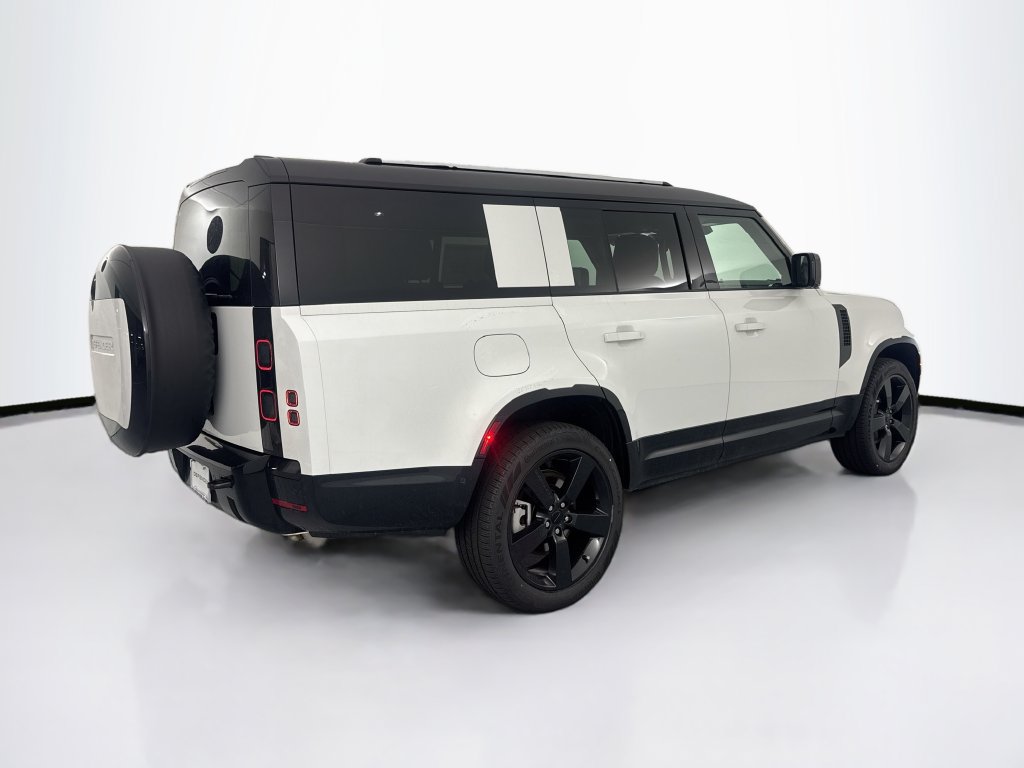 New 2026 Land Rover Defender 130 X-Dynamic SE AWD/4WD image 5