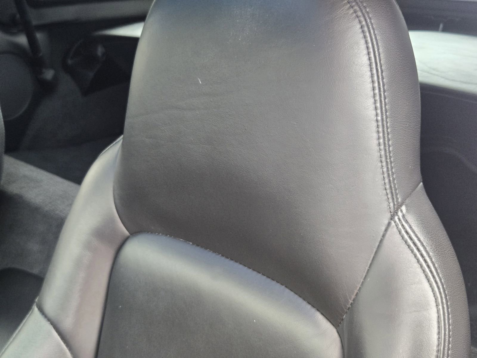 Used 2006 Chevrolet Corvette Coupe image 16