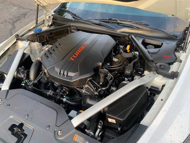 Used 2019 Kia Stinger GT1 AWD/4WD image 27