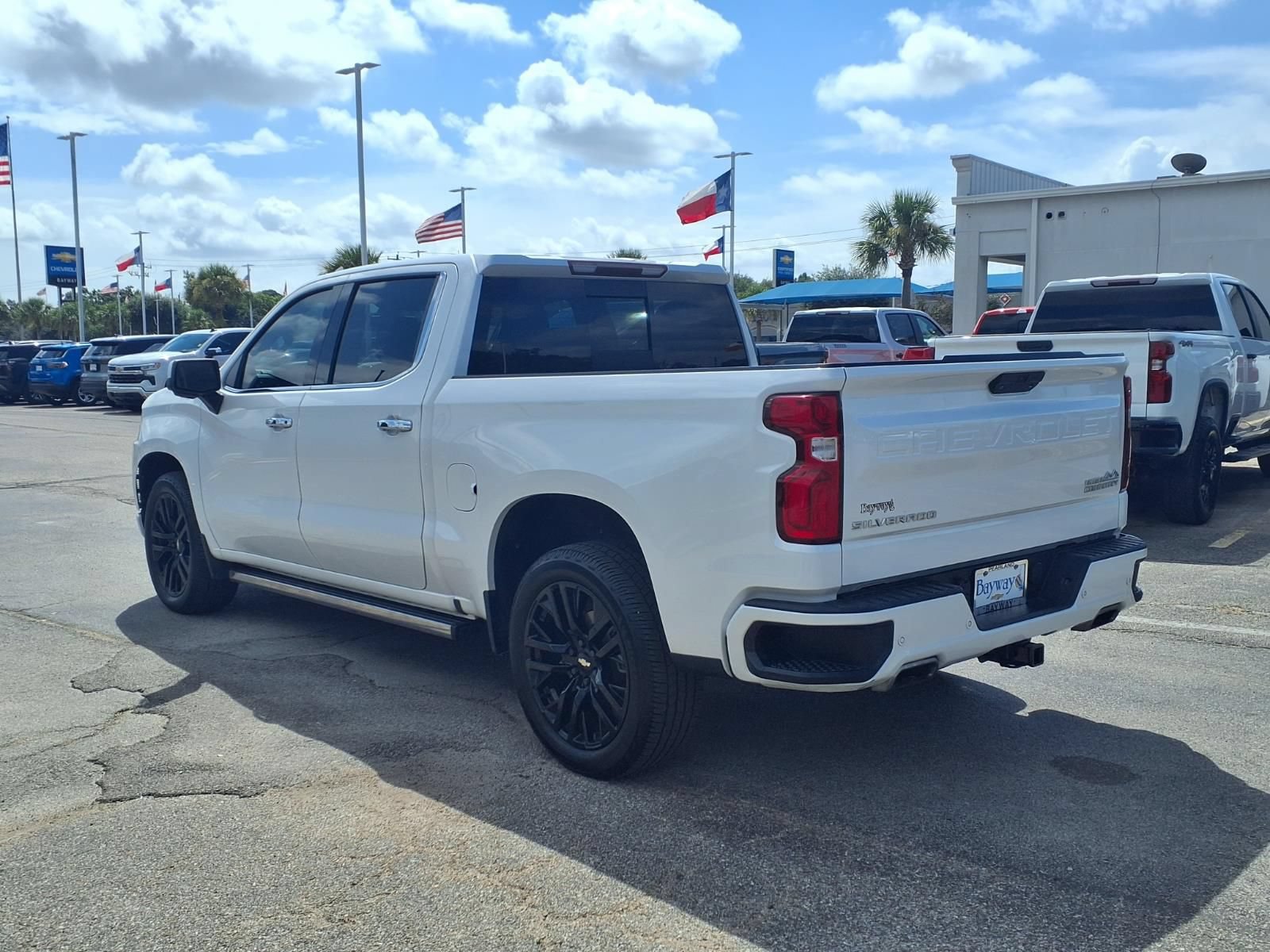 Used 2021 Chevrolet Silverado 1500 High Country RWD image 23