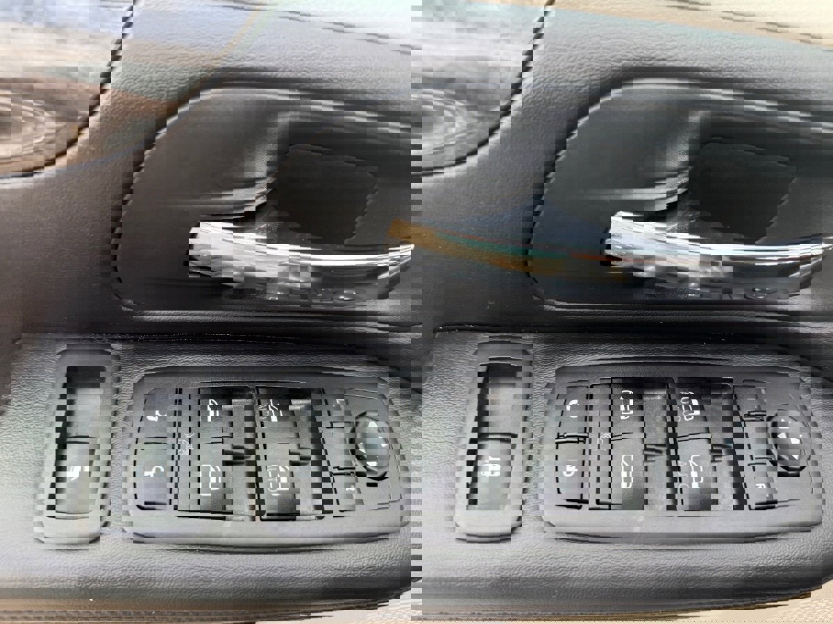 Used 2019 Dodge Grand Caravan SE image 21