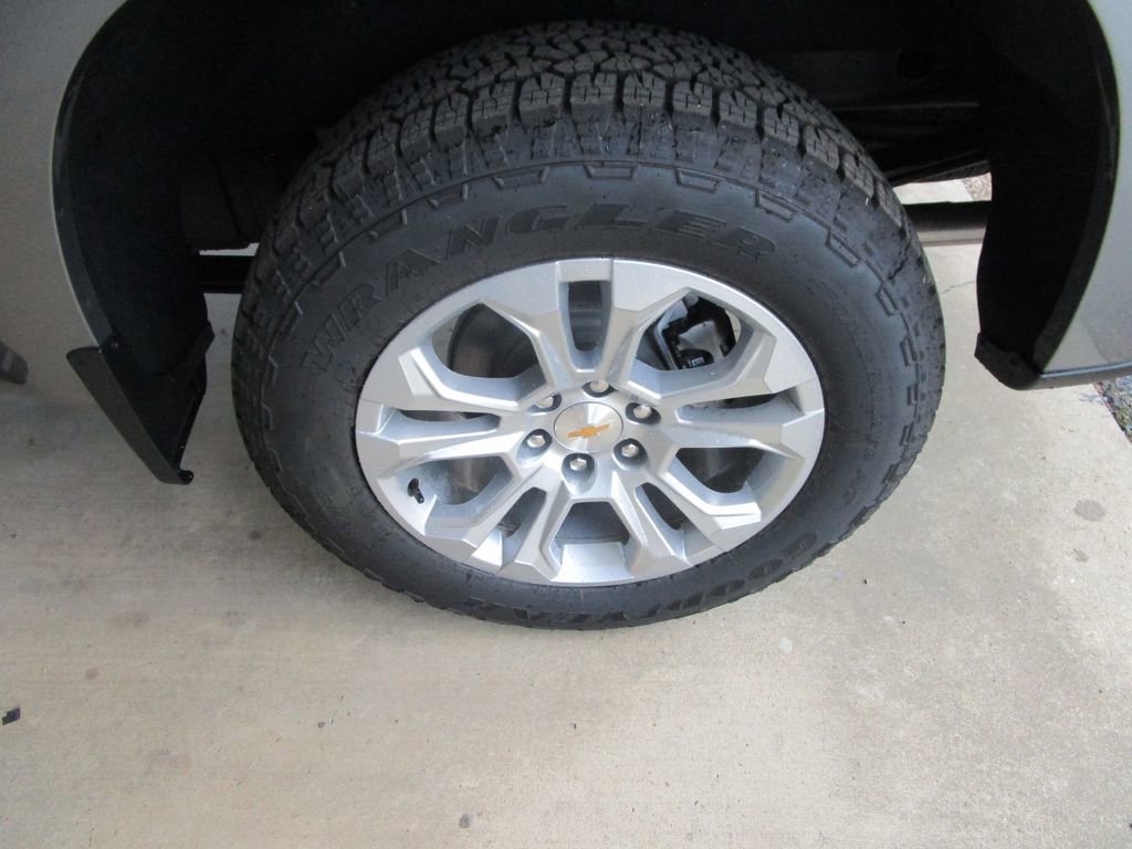 New 2026 Chevrolet Silverado 1500 LTZ image 9