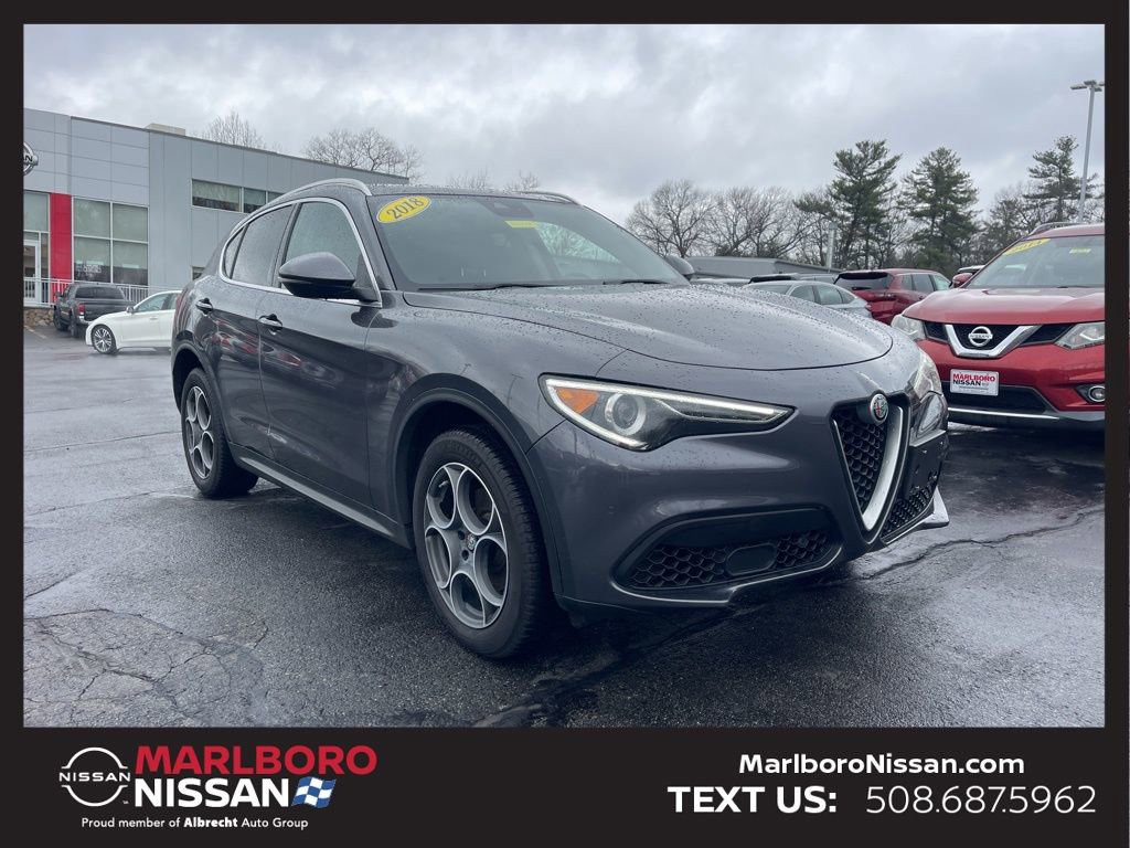 Used 2018 Alfa Romeo Stelvio AWD image 1