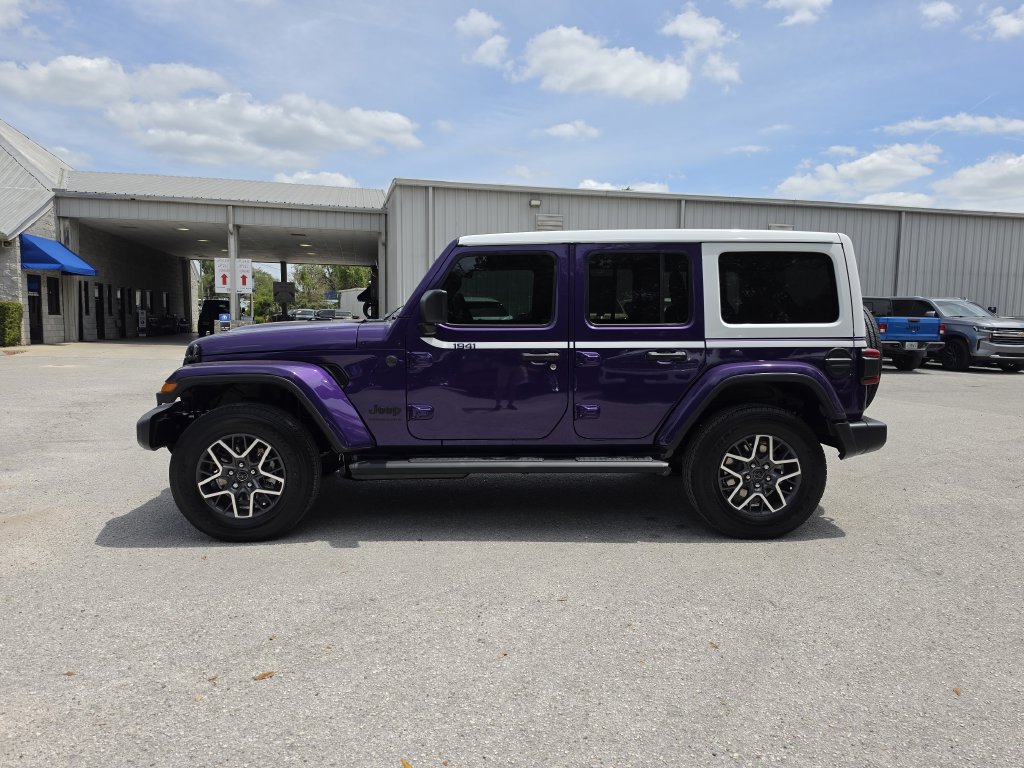 New 2026 Jeep Wrangler Unlimited Sahara w/ Whitecap Package AWD/4WD image 6