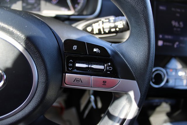 Used 2023 Hyundai Tucson SE image 16