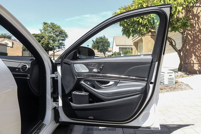 Used 2015 Mercedes-Benz S 550 Sedan image 31