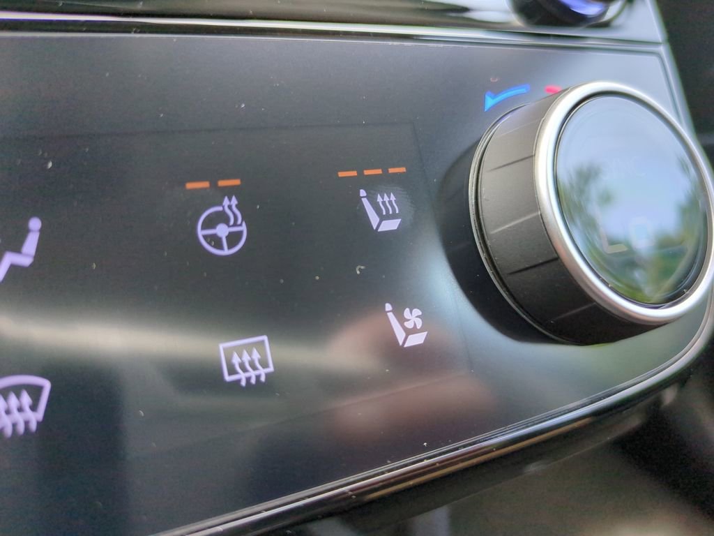 New 2025 Hyundai Tucson Limited image 8