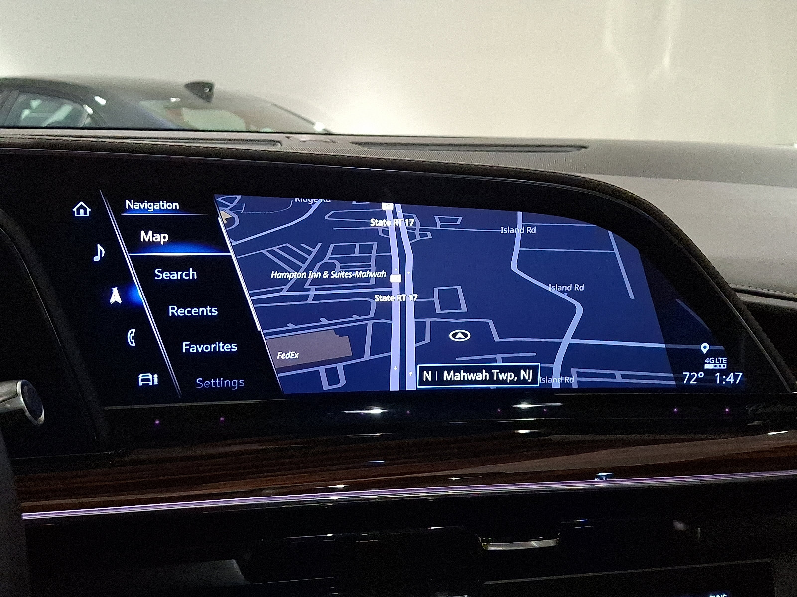 Certified 2023 Cadillac Escalade Premium Luxury image 23