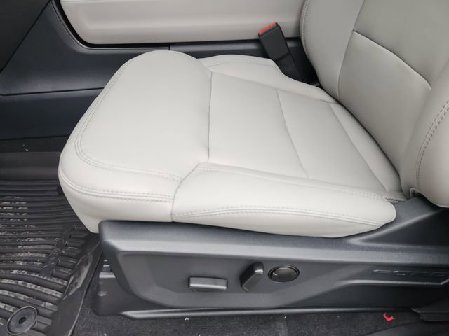 New 2026 Ford Expedition Max Active RWD image 17