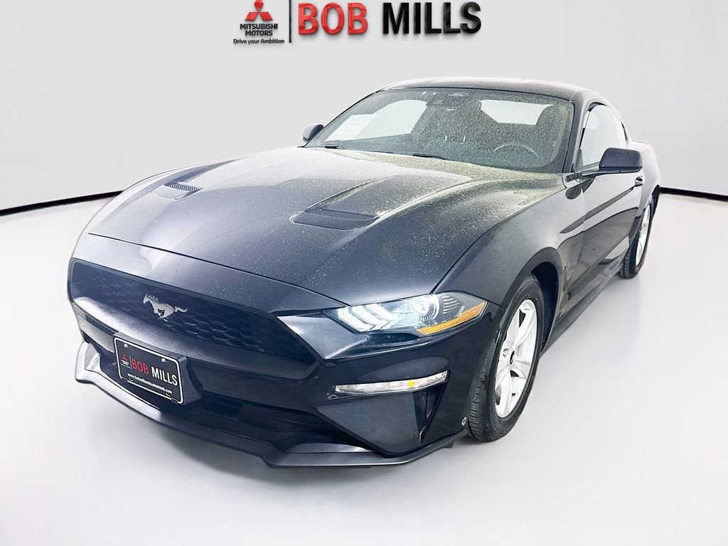 Used 2021 Ford Mustang EcoBoost image 3