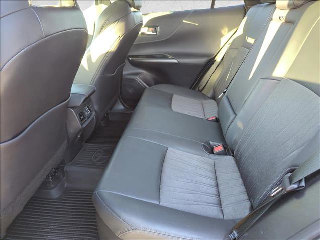 Used 2021 Toyota Venza XLE image 23