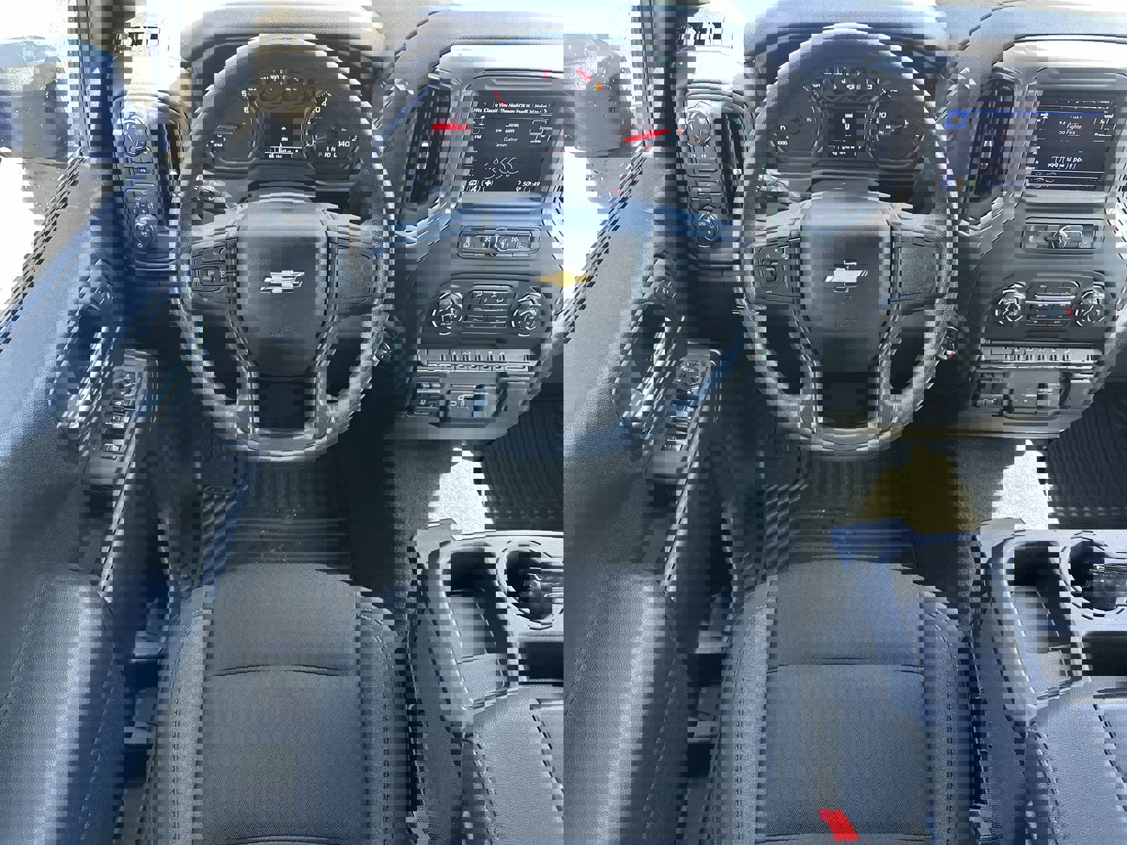 Used 2024 Chevrolet Silverado 2500 Custom w/ Custom Convenience Package image 17