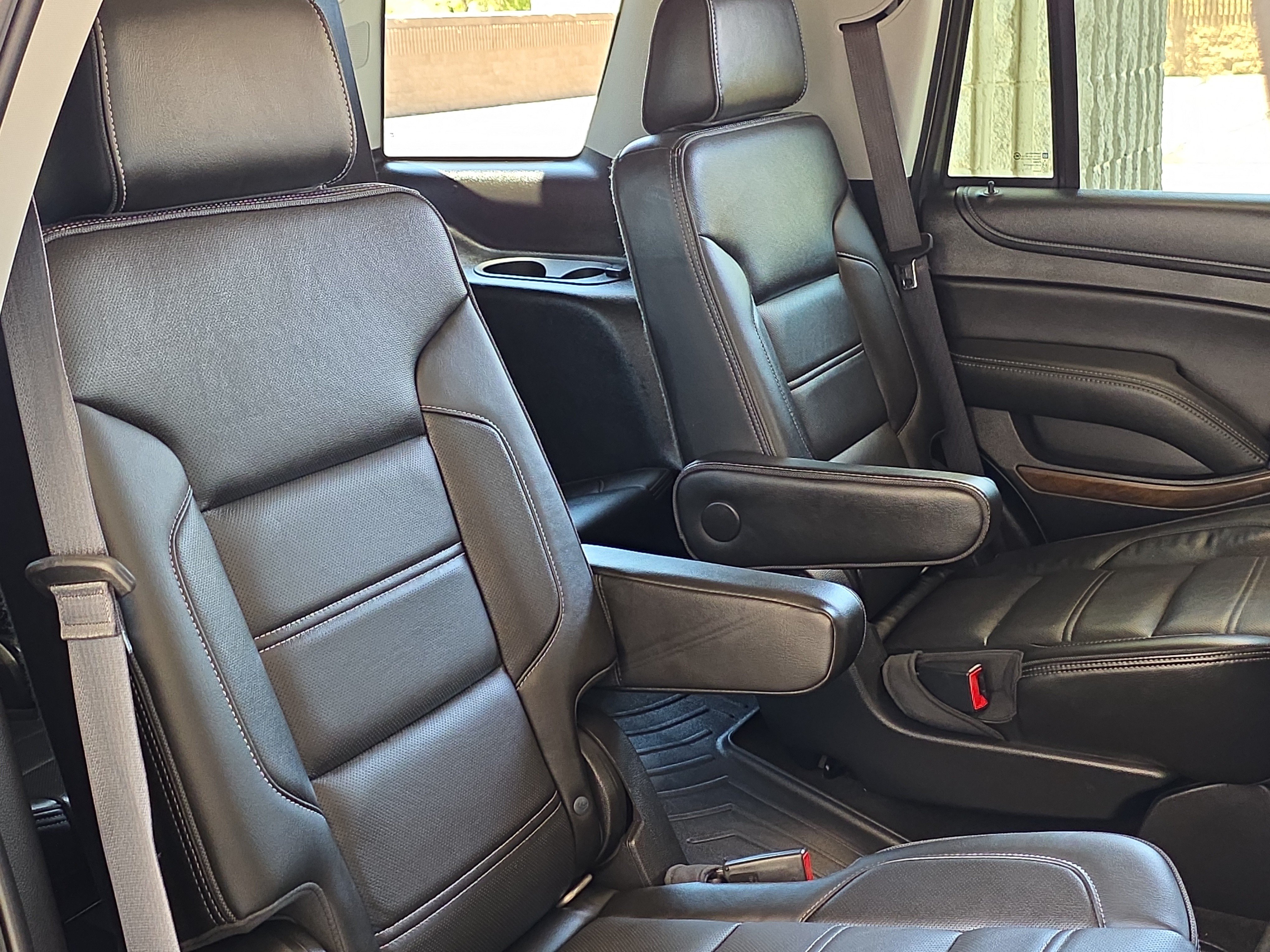 Used 2018 GMC Yukon Denali w/ Open Road Package AWD/4WD image 31