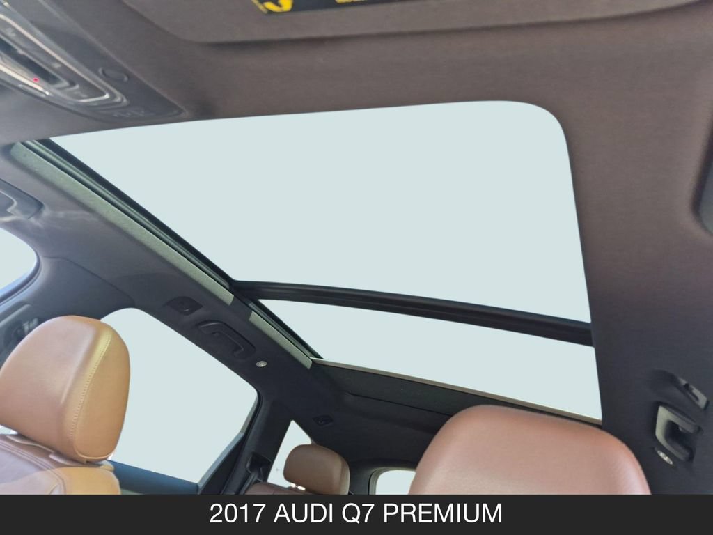Used 2017 Audi Q7 3.0T Premium AWD/4WD image 16