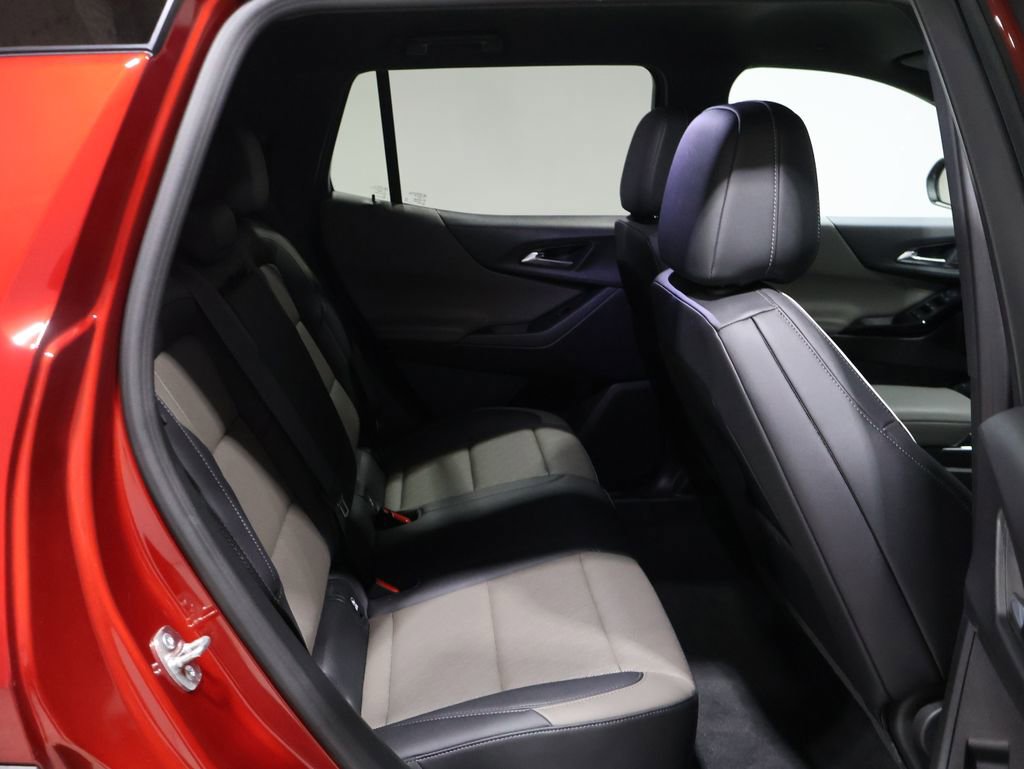 Used 2026 Chevrolet Equinox LT w/ Convenience Package II image 19