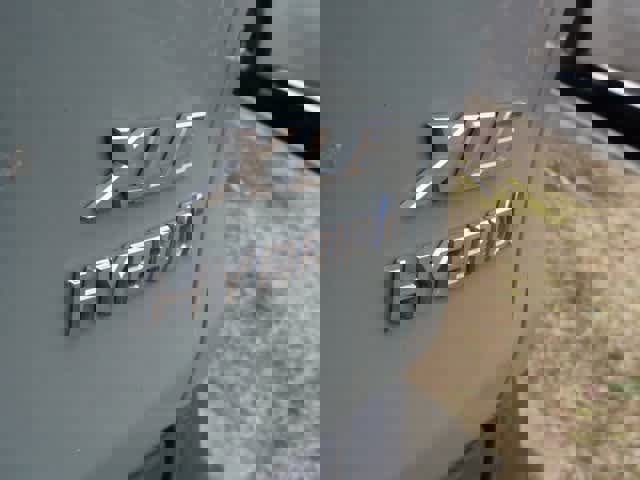 Used 2020 Toyota RAV4 XLE image 26