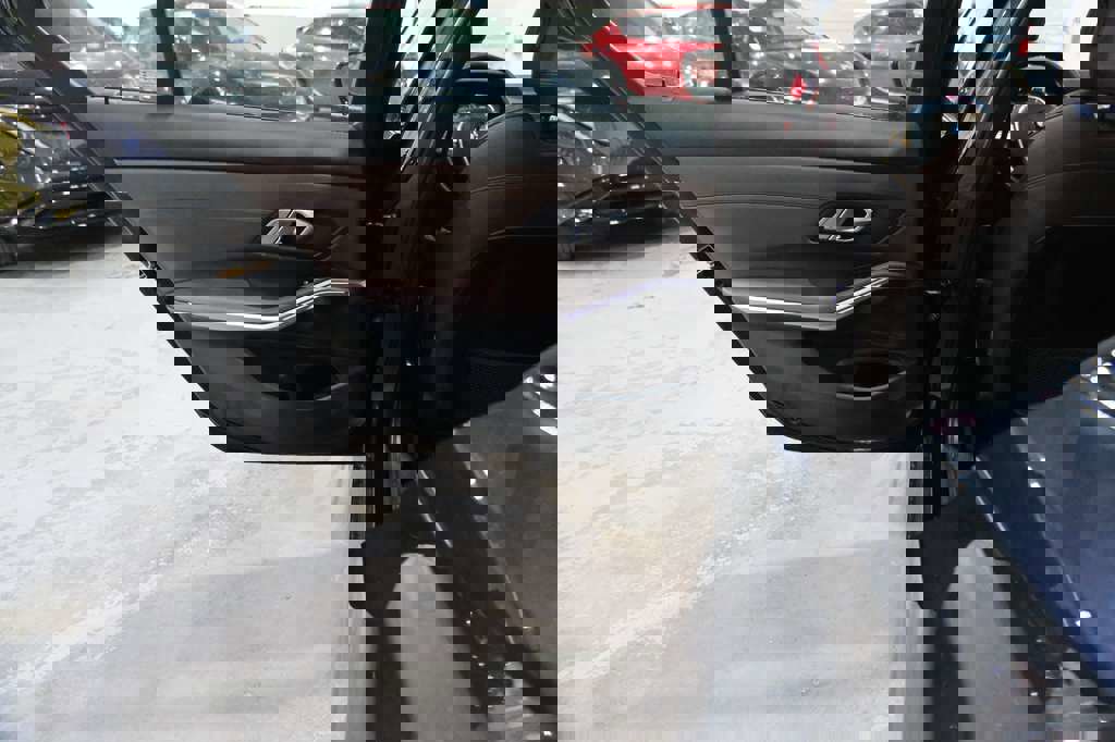 Used 2022 BMW 330i xDrive Sedan w/ Premium Package 2 image 22