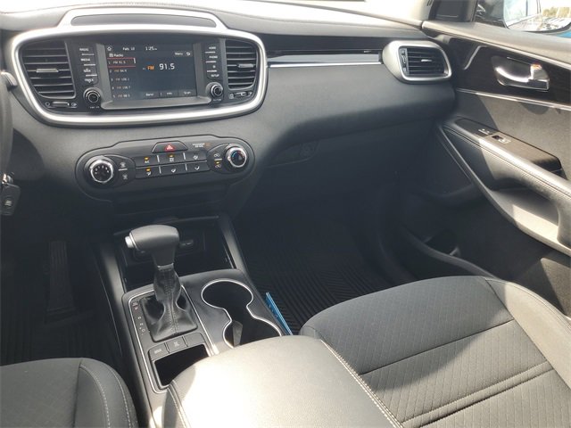 Certified 2020 Kia Sorento LX image 13
