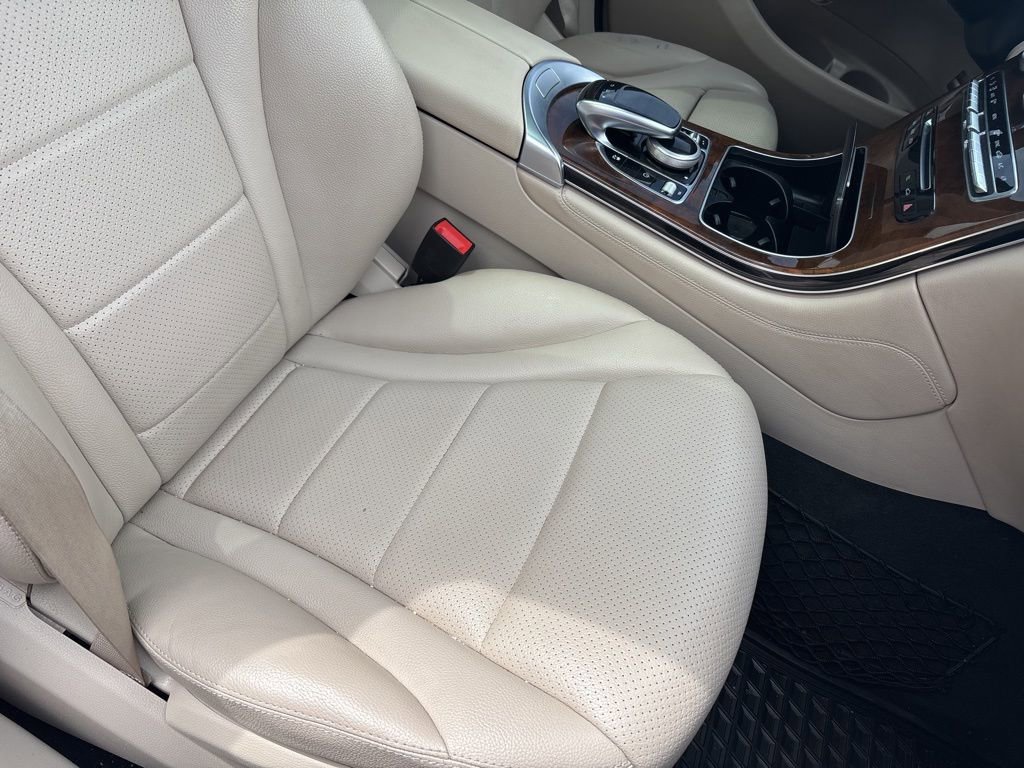 Used 2016 Mercedes-Benz GLC 300 4MATIC image 31
