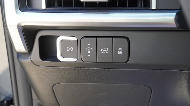 Used 2026 Hyundai Santa Fe SEL FWD image 22