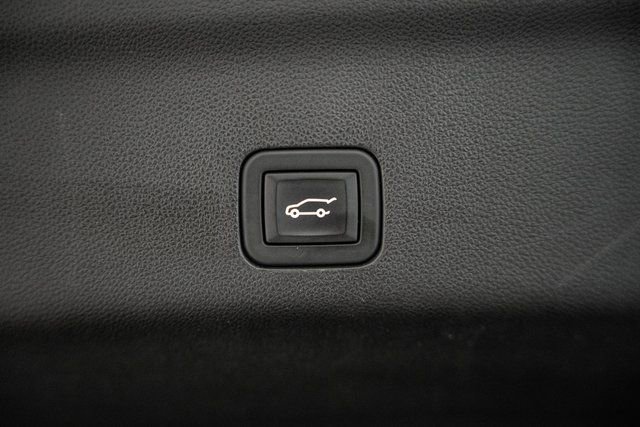 Used 2023 Chevrolet Tahoe Premier image 11