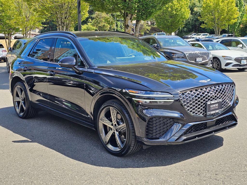 Certified 2025 Genesis GV70 3.5T Sport w/ Sport Prestige Package AWD/4WD image 3